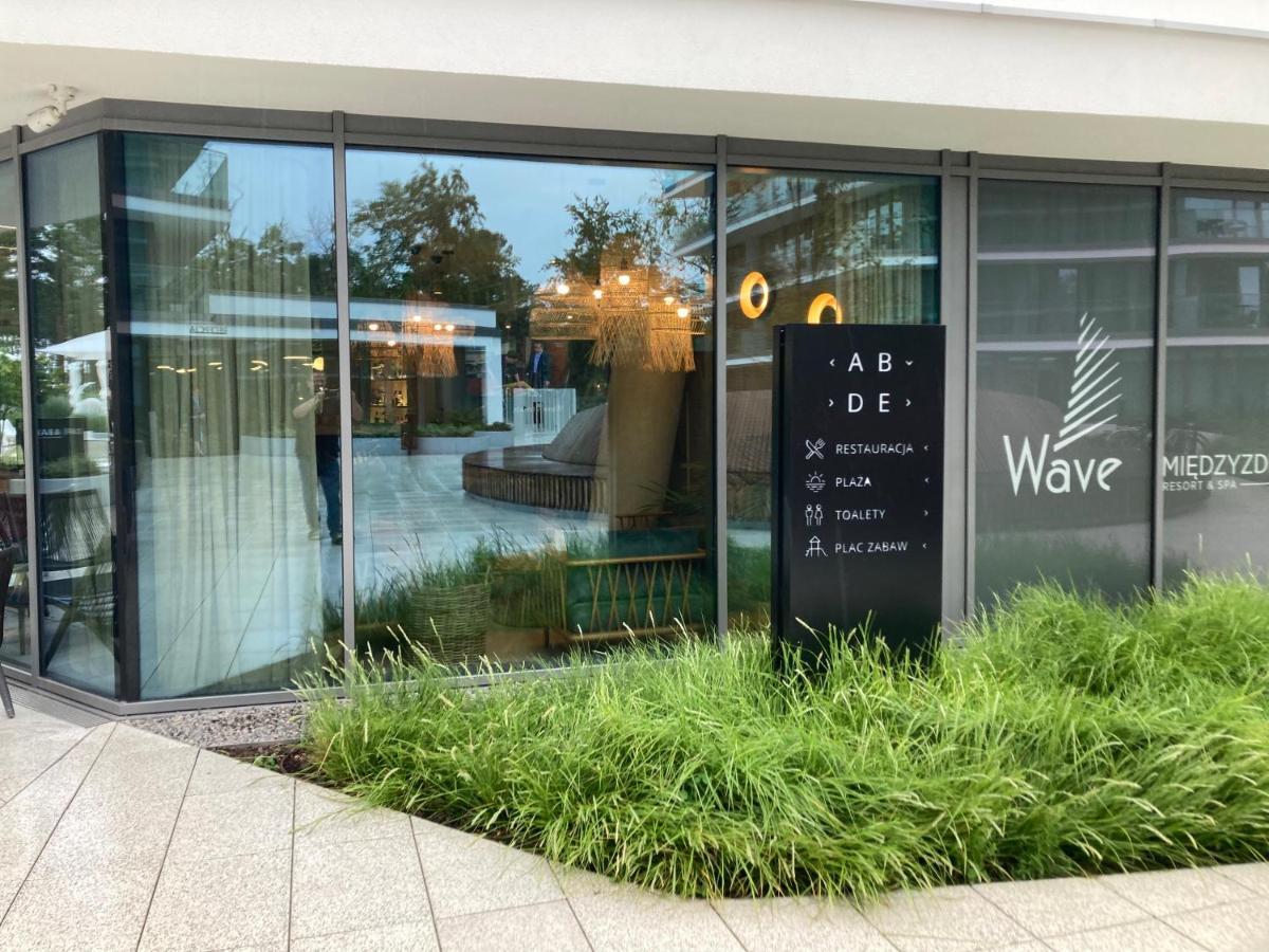 미엥지즈드로예 Wav E225 아파트 외부 사진
